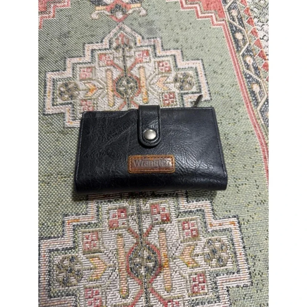 Wrangler Black Faux Leather Bifold Wallet with Snap Closure and Coin Pocket
